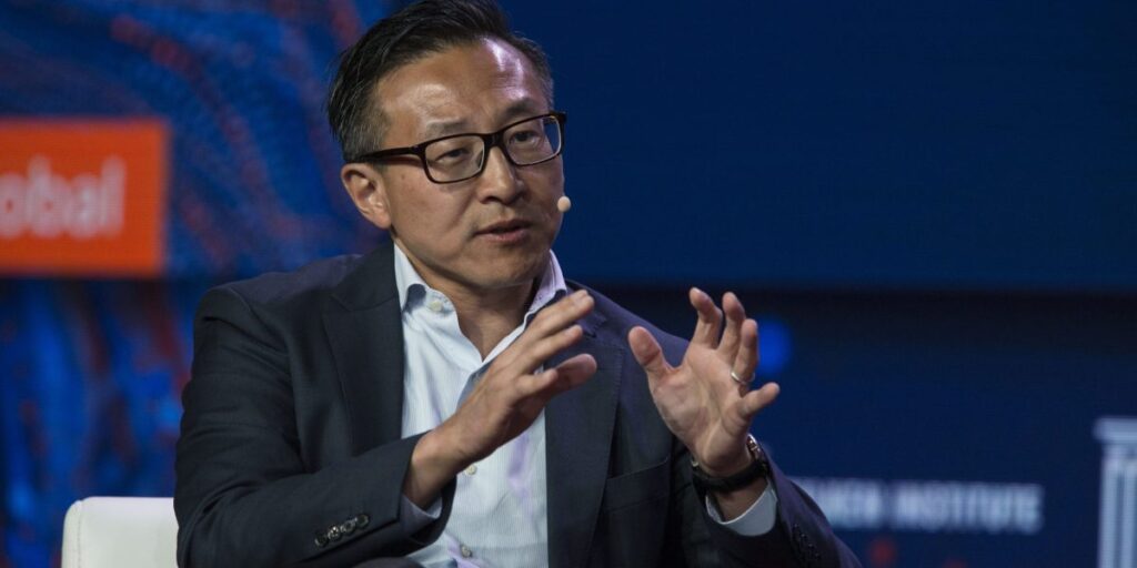 Alibaba nomeia Joseph Tsai como presidente e Eddie Wu como CEO