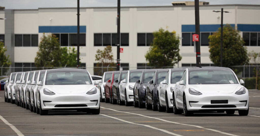 As vendas e entregas do segundo trimestre da Tesla aumentam à medida que os créditos fiscais alimentam a demanda