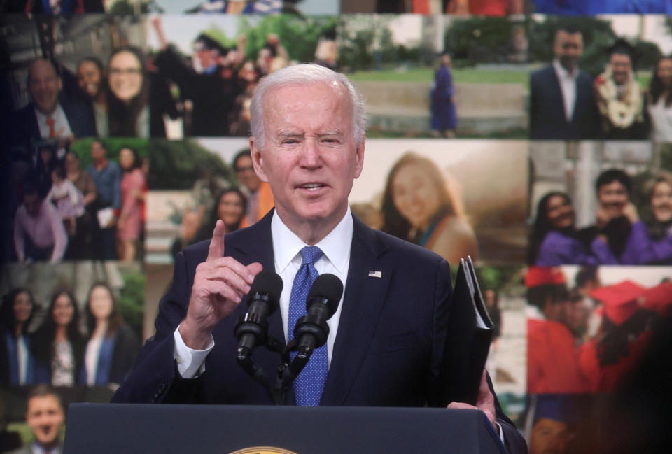 O presidente dos EUA, Joe Biden, faz comentários sobre o programa de perdão de empréstimos estudantis em um auditório no campus da Casa Branca em Washington, EUA, em 17 de outubro de 2022. REUTERS/Leah Millis
